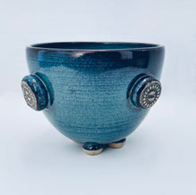 Load image into Gallery viewer, Alberta Blue 4-Footed Planter - 5&quot;w x 4&quot;h
