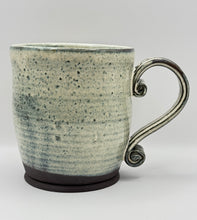 Load image into Gallery viewer, Creamy White  over Coffee Clay - 16oz
