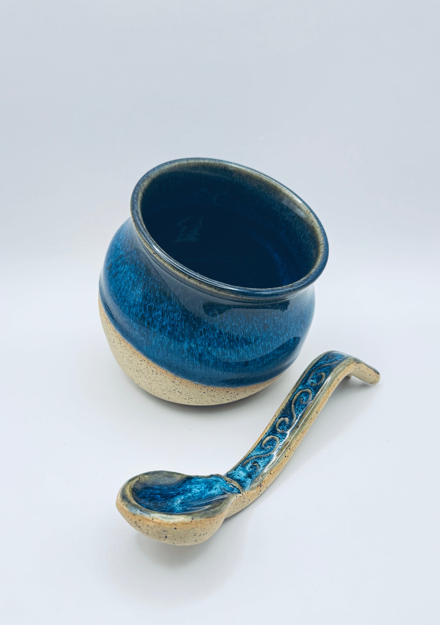 Spice Bowl - Flowing Blue on Speckle Clay